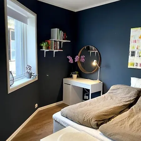 Central And Spacious In Apartment