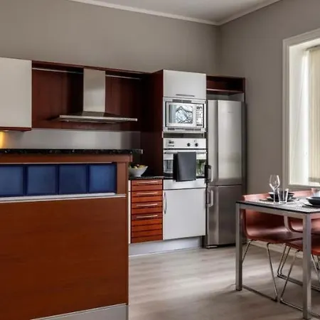 Apartment Central And Spacious In *
